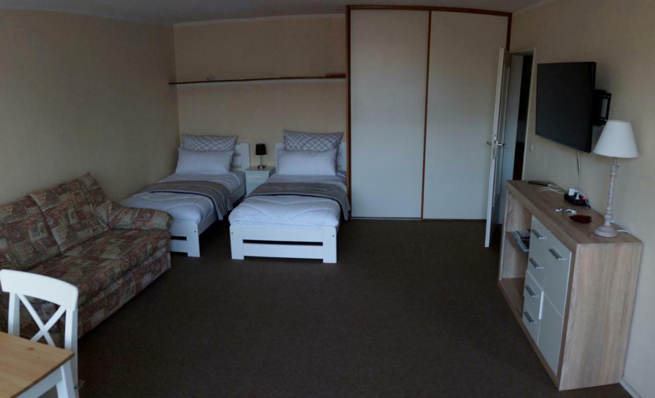 Sunny 1-Room Apartment Near Railway Station Гармиш-Партенкирхен Екстериор снимка