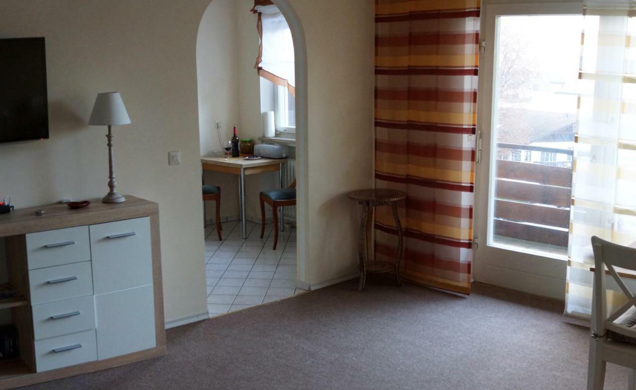 Sunny 1-Room Apartment Near Railway Station Гармиш-Партенкирхен Екстериор снимка