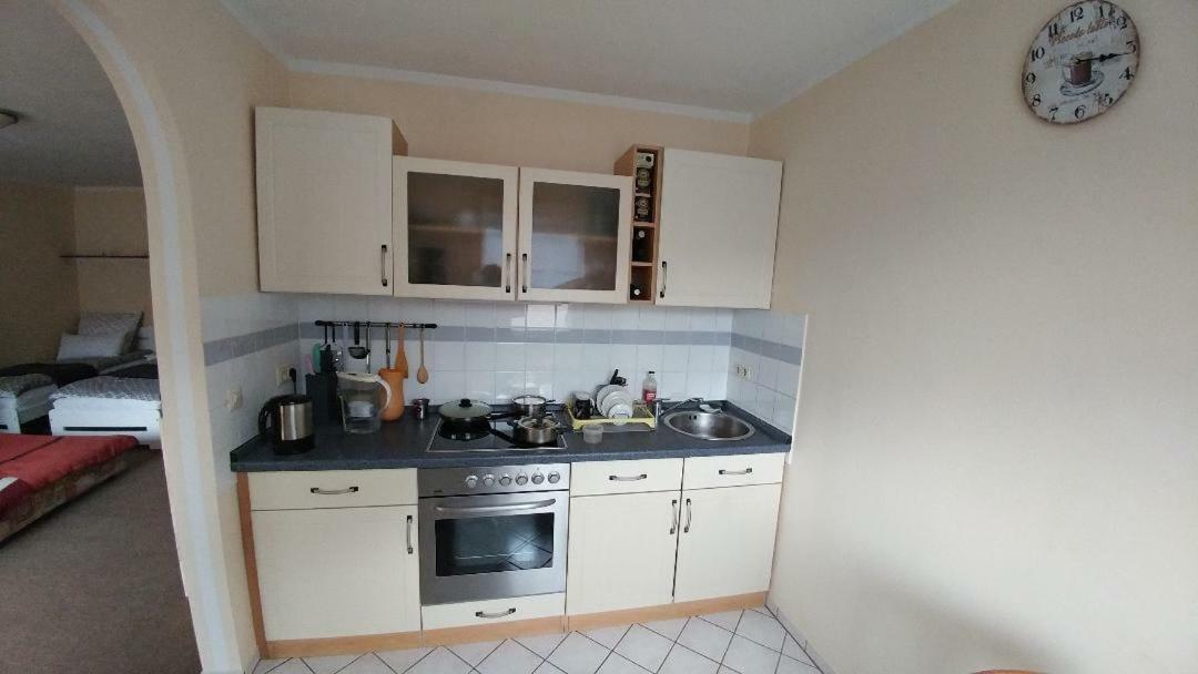 Sunny 1-Room Apartment Near Railway Station Гармиш-Партенкирхен Екстериор снимка