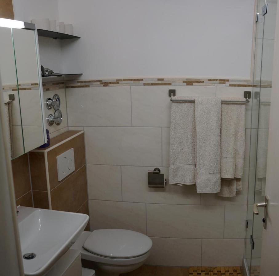 Sunny 1-Room Apartment Near Railway Station Гармиш-Партенкирхен Екстериор снимка